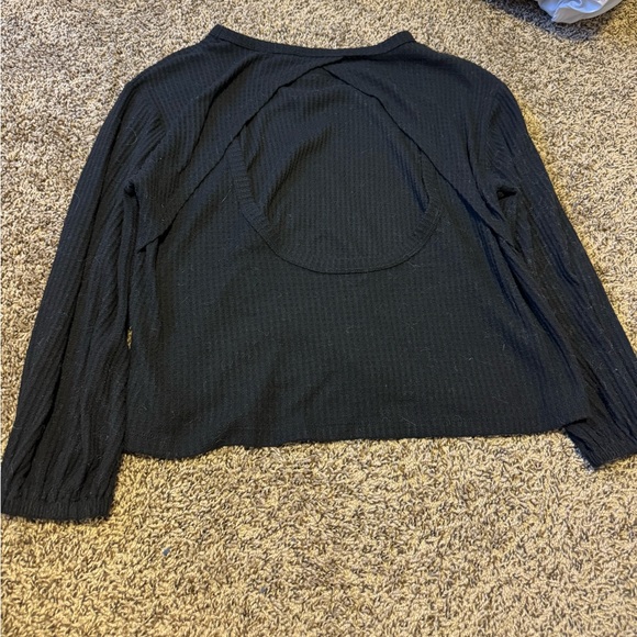 Lulu's Black Ribbed Long Sleeve Tee - Picture 2 of 4